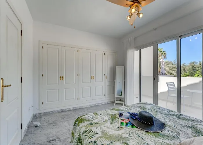 Oasis Golf House In Americas